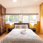 Peaceful 3beds Affordable Near Bne Airport Holiday home