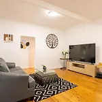 Peaceful 3beds Affordable Near Bne Airport Holiday home *