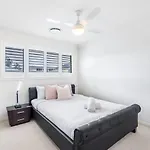 Spacious Comfy 5 Bedroom Home Near Sunnybank