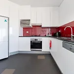 River & City Views 2 Bed 2 Bath Skyline *