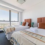 River & City Views 2 Bed 2 Bath Skyline * Brisbane
