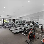 Luxury 4Br Cozy Home Pool, Gym, Sauna, Wparking At Cbd