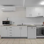 South Vale Apartments Southbank