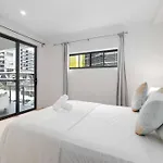 Cityside Comfort 1Br Retreat In West End Parking