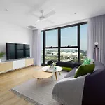 Apartment Luxury 1br In River Firework View Brisbane