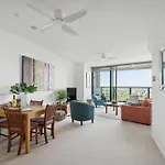 Balcony With Gardens&River Views By Stylish Stays