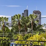 South Brisbane 2-Bed With Views & Parking
