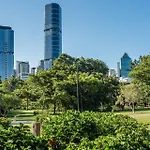 Skyline Viewpoint City Escape Parking - Pool - Gym