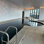 Private Bed And Bath Near City