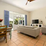 Holiday home Tallywood 3 The Hacienda 2bed Pets Yard Pool