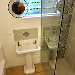 Tallywood 3 The Hacienda 2bed Pets Yard Pool * Brisbane