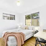 Central Sunnybank 4 Bedrooms Home, Family Friendly