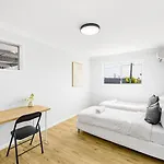 Central Sunnybank 4 Bedrooms Home, Family Friendly