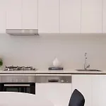 Modern 5-Guest Pool Retreat For Family & Business