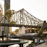 The Ruby - Art Deco 1Bed 1Bath New Farm