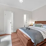 The Ruby - Art Deco 1Bed 1Bath New Farm