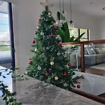 5Bdr Ultimate Family Retreat Pool Toys Galore