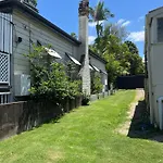 Cozyhomes Woolloongabba Comforts