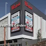 Super Value 4Br House Near Westfield Shops And Parks