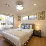 Super Value 4Br House Near Westfield Shops And Parks