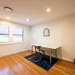 Stunning City View 5Br With Balcony Near Malls Uni And Cbd