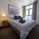 Brisbane City Luxury Riverfront Apartments