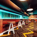 Calamvale Hotel Suites And Conference Centre