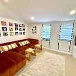 Generous 4-Bed 3-Bath Property In Seven Hills