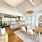 Generous 4-Bed 3-Bath Property In Seven Hills