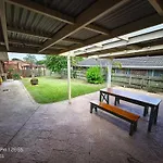Luxury 3 Bedroom House Near Emp