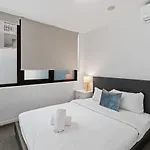 2br In Prime Location Apartment Brisbane