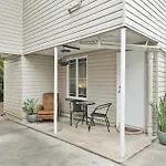 6 Min To Cbd Self-Contained Studio
