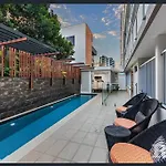 Central Apartment In South Bank