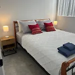 Cozyhomes Woolloongabba Bed & Breakfast *