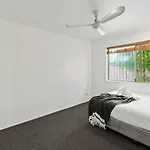 Holiday home Homy Spacious 4b2b W Parking Steps To Malls Dining
