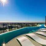 Luxury Peppers Infinity Pool Stylish With 2Bd & 1C Park