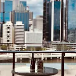 Spectacular Southbank View Apt