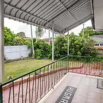 Tranquil 3 Bedroom Modern Style House In Sunnybank