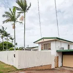 Holiday home Tranquil 3 Bedroom Modern Style House In Sunnybank *
