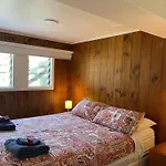 Urban Riverside Rest