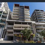 Discover Urban Bliss In Our 1-Bedroom Apartment! City Views And Cultural Gems