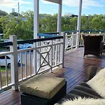 Bed & Breakfast Urban Riverside Rest *