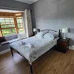 Bed & Breakfast Urban Riverside Rest *