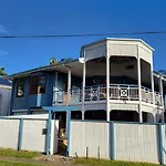 Urban Riverside Rest