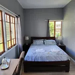 Urban Riverside Rest Bed & Breakfast Brisbane