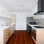 Best Value 4Beds Home Near Shops, Cafes And Forest