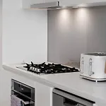 Chic&Bright 3B2B Skytower Apt W Gym Bbq Pool