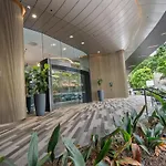 Marvelous 2Br 2Ba Skytower Apt With Private Balcony
