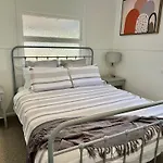 3 Bed Queenslander In Heart Of Brisbane