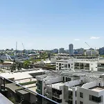 2B2B Apartment In South Brisbane